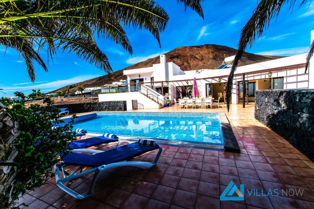 Villa Montana - Lh113 By Villas Now Ltd Playa Blanca  Exterior photo